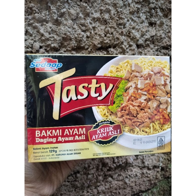 

Mie Sedaap Tasty Bakmi Ayam Kemasan 129 Gram