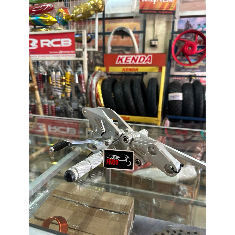 Footstep Step Underbone Vixion Old New NVL NVA Satria FU Cb150 Ninja KR/RR htm silver merah