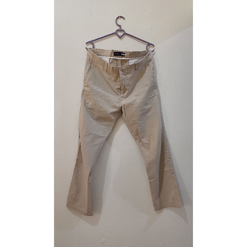 Preloved Celana Chino Cream