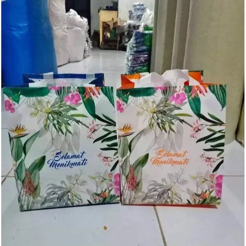 

GROSIR 10 LUSIN UKURAN 22 TAS PRES LAMINASI