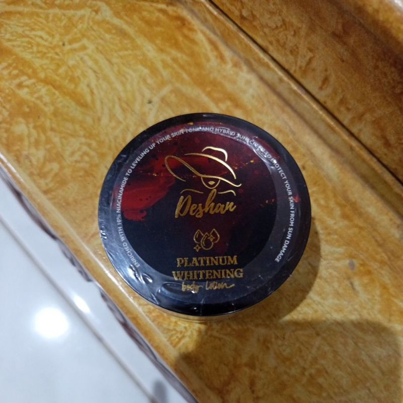 HB DESHAN PLATINUM WHITENING BODY LOTION