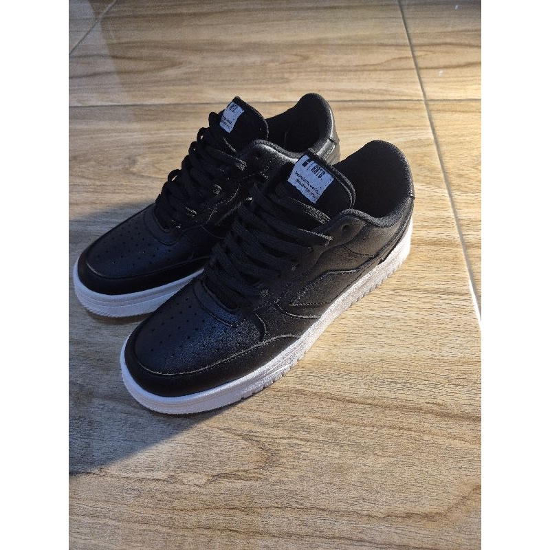 Sepatu Heiden Heritage