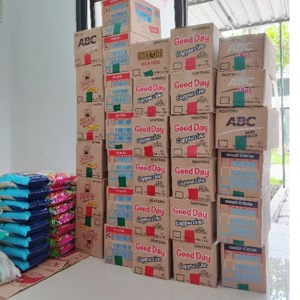 

Kopi Gooday Cappucino, Kapal Api, Gooday Freeze 1 karton