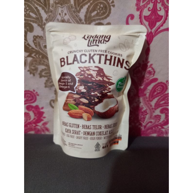 

Black Thins Mini 65 Gram