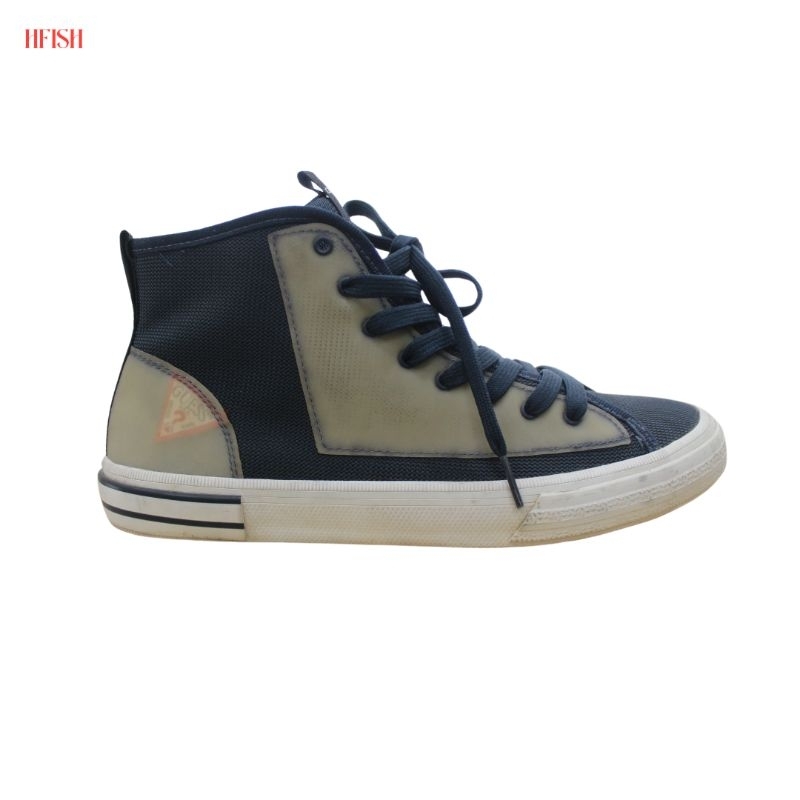 Sepatu Guess