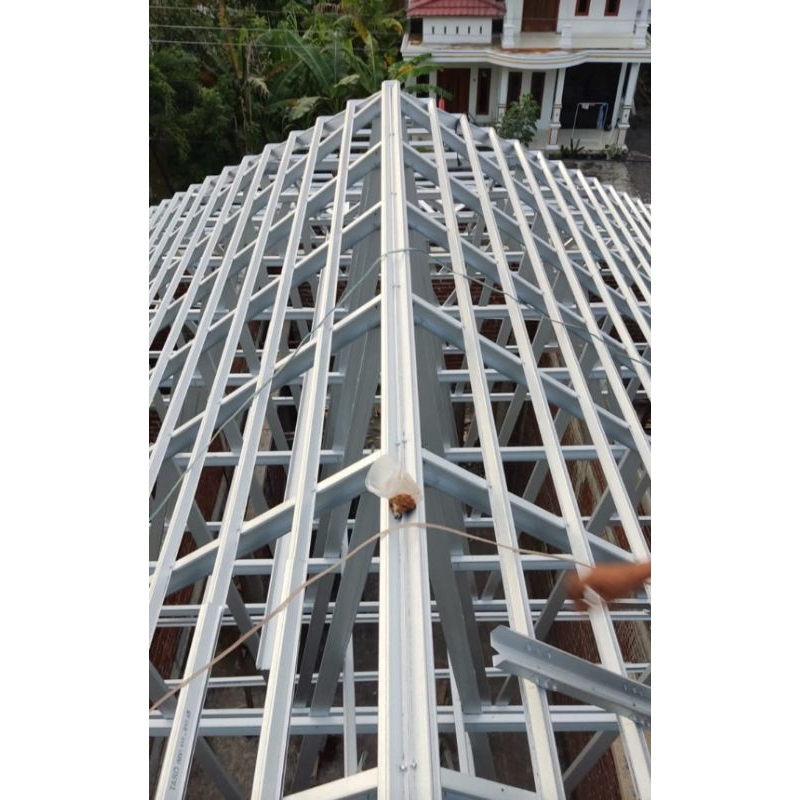 baja ringan genteng tanah