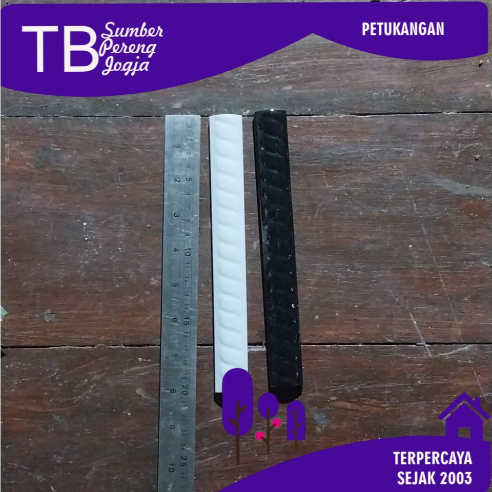 Kuku Macan List Keramik Lantai Motif Ulir Panjang 20 cm