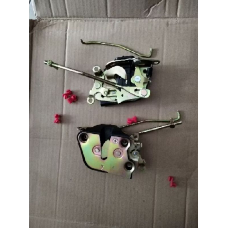 Door Lock Kunci Pintu Depan Mobil Futura T120ss TSS L300