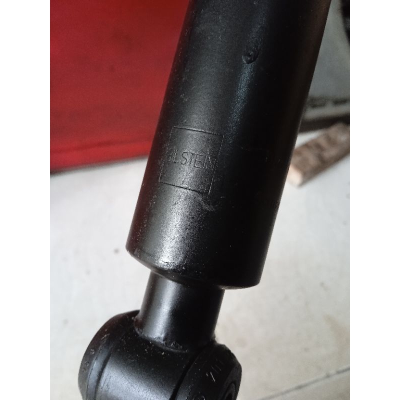 shockbreaker mercy boxer w124 belakang