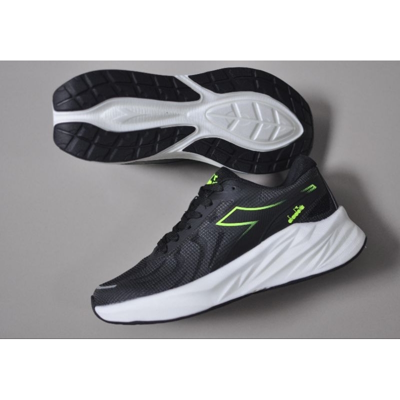 Diadora Manuela Black Original