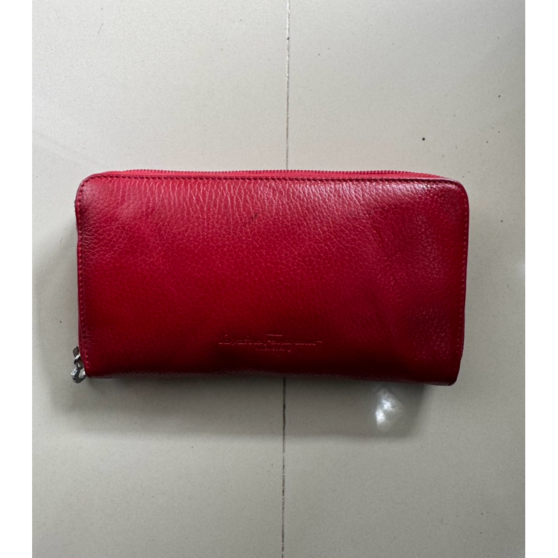 Dompet Salvatore Ferragamo Balik Zipper Lampo