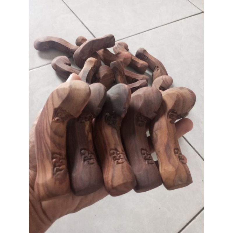 DEDER KERIS GAYA SOLO