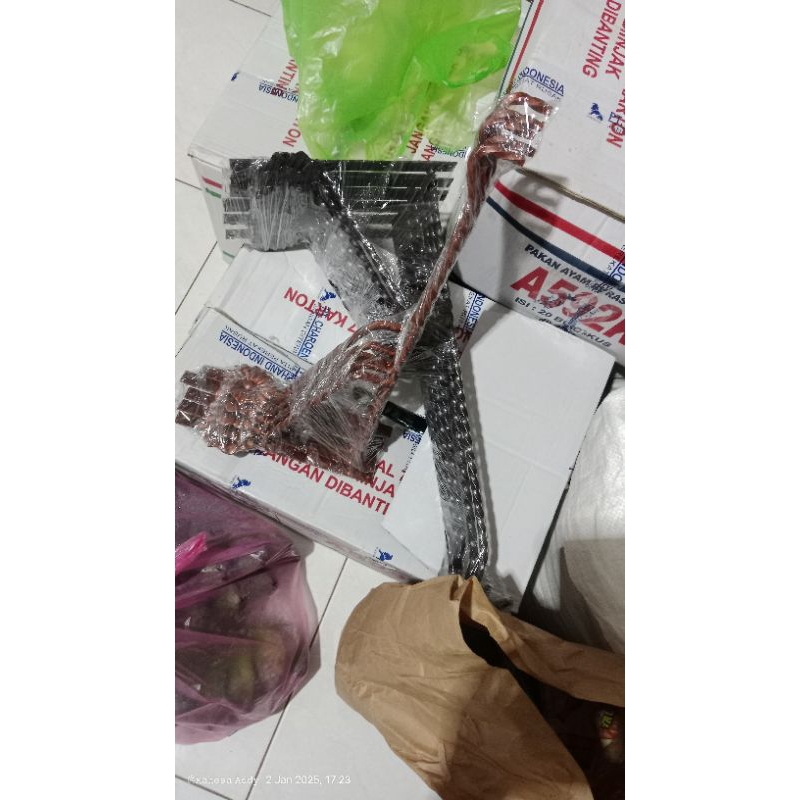 Gantungan serba guna / Gantungan siku L besi / Gantungan Burung / Cantolan Gantungan Bunga