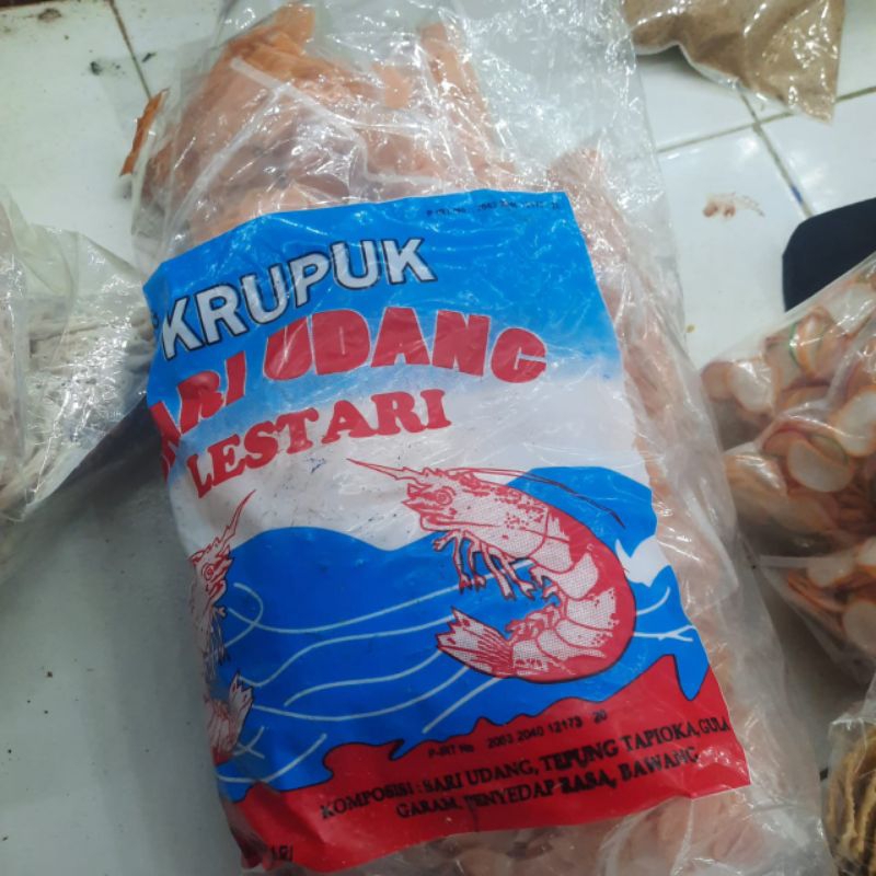 

KERUPUK UDANG MENTAH / KERUPUK UDANG KECIL MENTAH/KRUPUK UDANG/KRUPUK IKAN Rp.13000/250gr