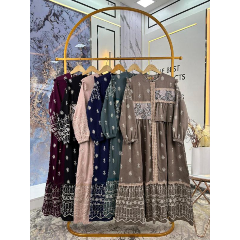 Sabrina midi dress by Najwa