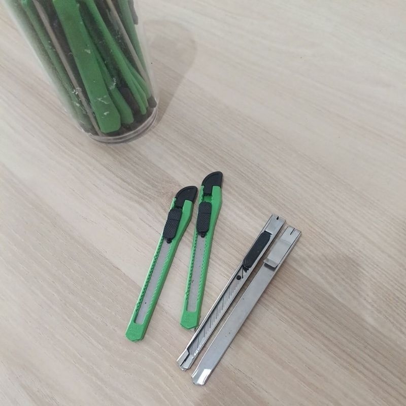 

Cutter (Harga per pcs)