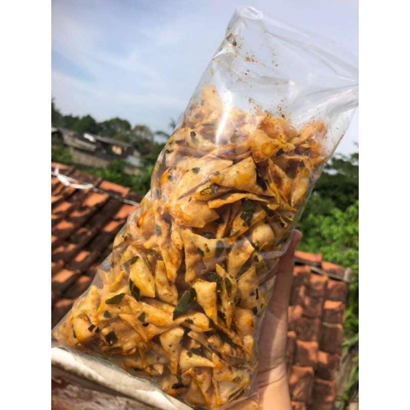 

Keripik Pangsit Daun Jeruk Gurih