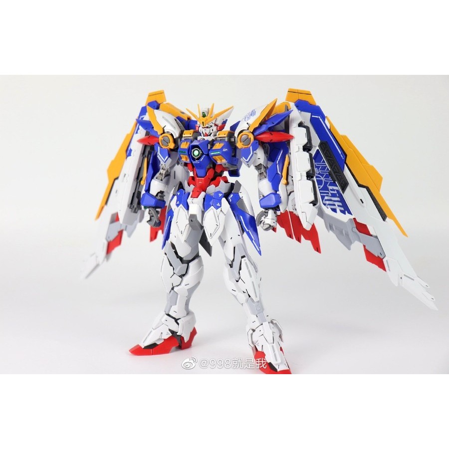 Daban 8825 MG 1/100 Wing Zero EW Model Kit