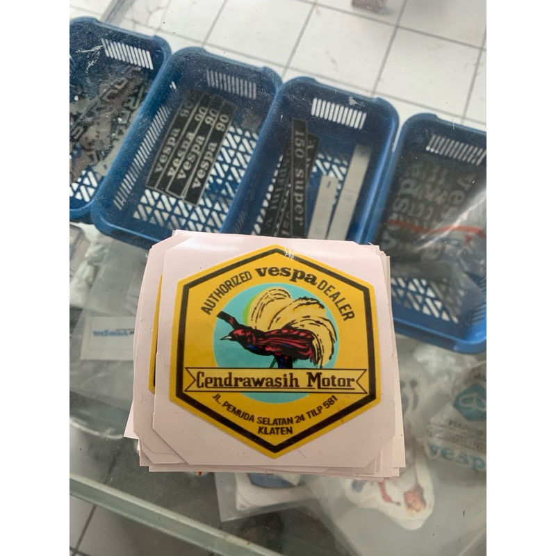 Sticker dealer vespa cendrawasih