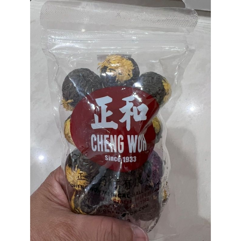 

Cheng Woh Chrysanthemum Long Zhu Flower Tea 100-130 gr 15 pieces