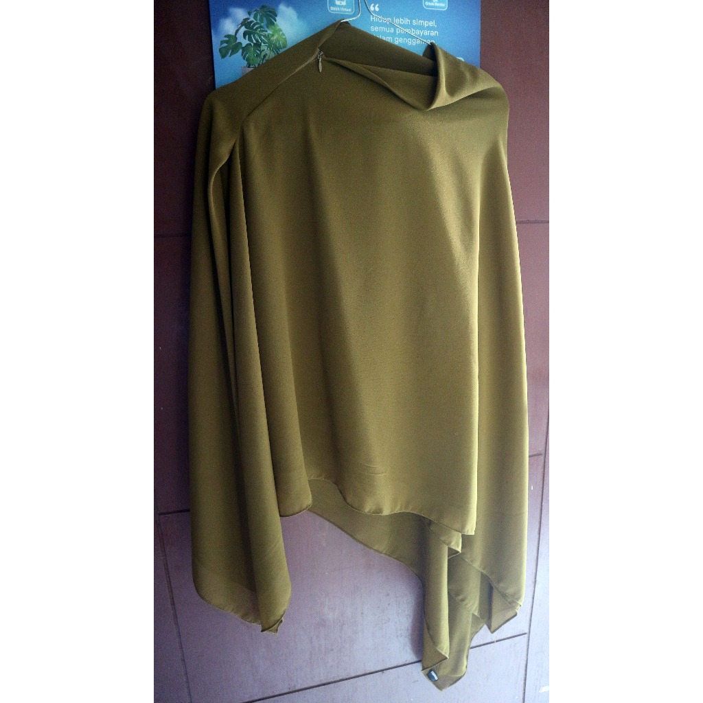 Preloved Hijab Syar'i Hijau Lemon