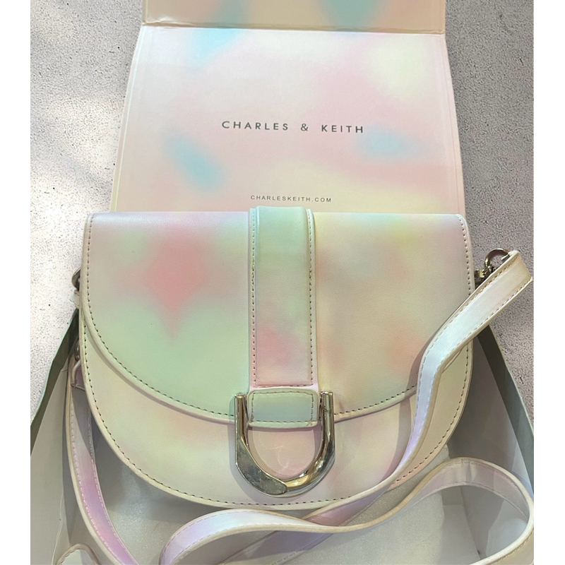 charles and keith Gabbine saddle bag