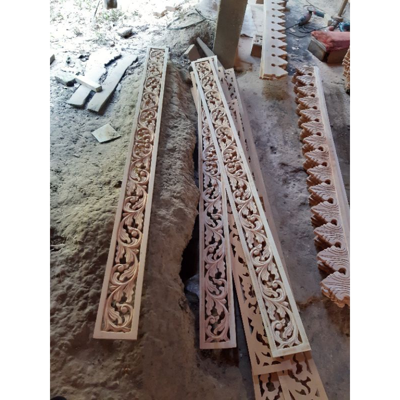 Dekorasi Dinding Furniture Meubel Ornamen Ukir Loster Boven Lisplang Roster Kusen Pintu Jendela cust