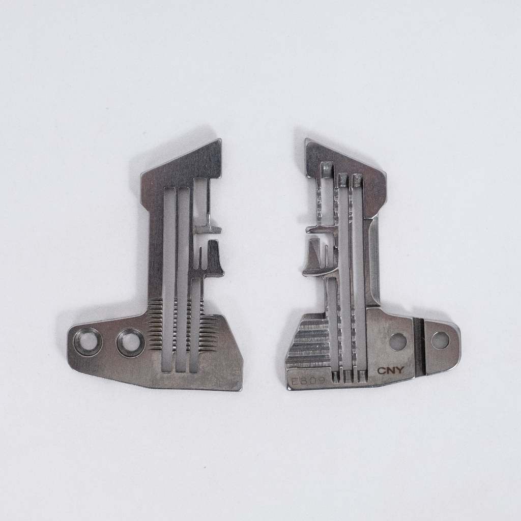 Needle Plate Mesin Obras Benang 4 Typical , Siruba 747 Merk CNY