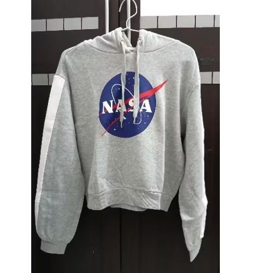 hoodie crop nasa hnm