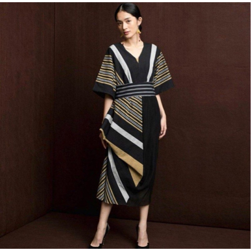 Amanda Hartanto dress