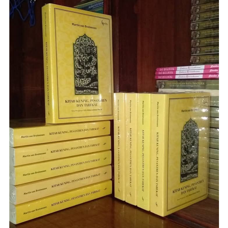 Kitab Kuning, Pesantren dan Tarekat
