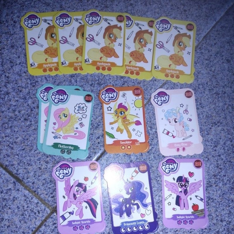 

Pembatas Buku My Little Pony Choki-choki Fluttershy Twilight Luna Applejack Cosy Glow Tazos