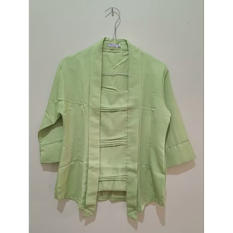 Preloved Kebaya Kutubaru Hijau Muda