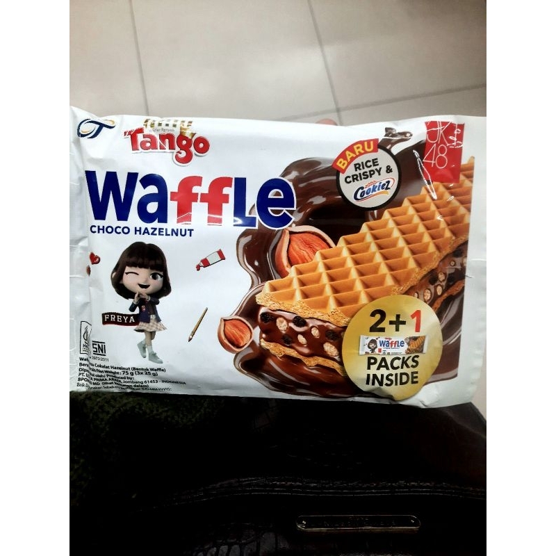 

Tango Waffle Edisi JKT48 Choco Hazelnut/Cookiez&Cream 75Gr