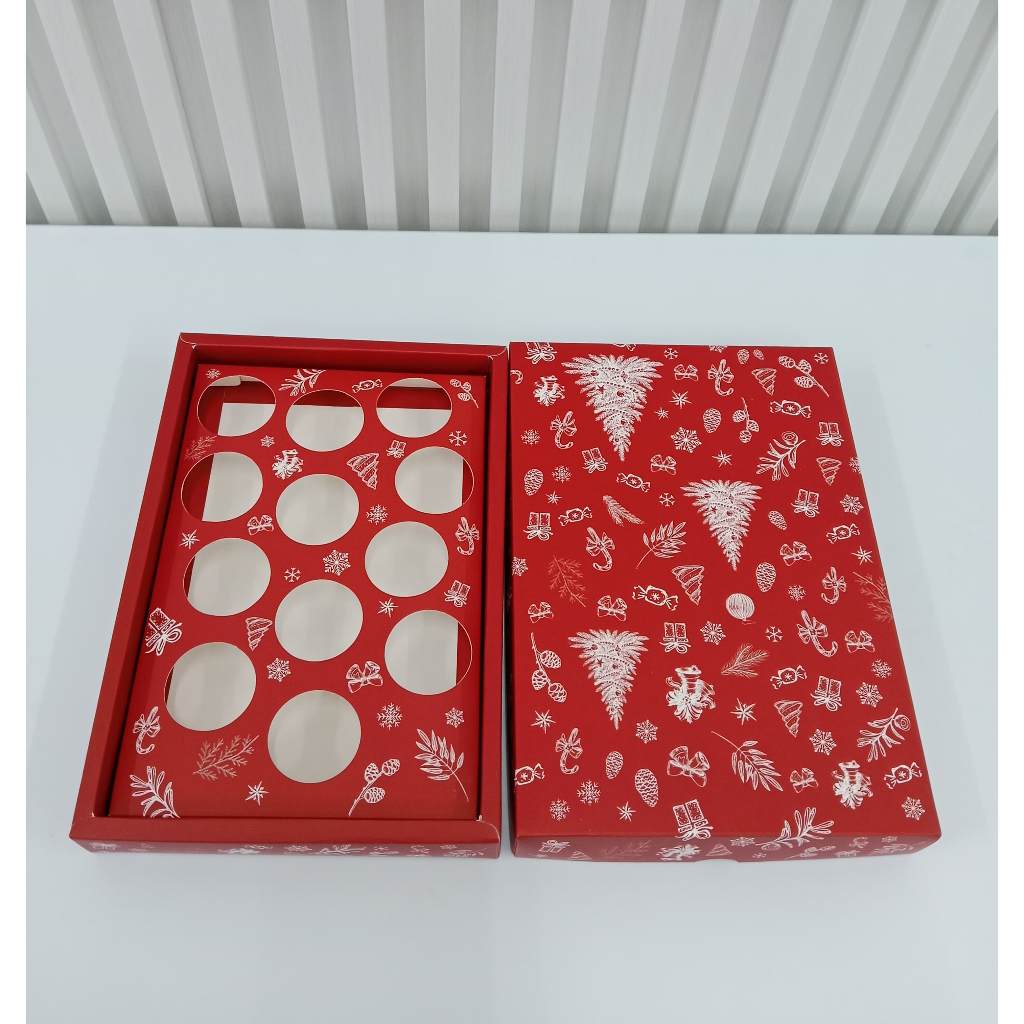 

Box Dus Kotak Hampers Packaging MOCHI UK 26 x18 x 4 cm ( 5 PCS )