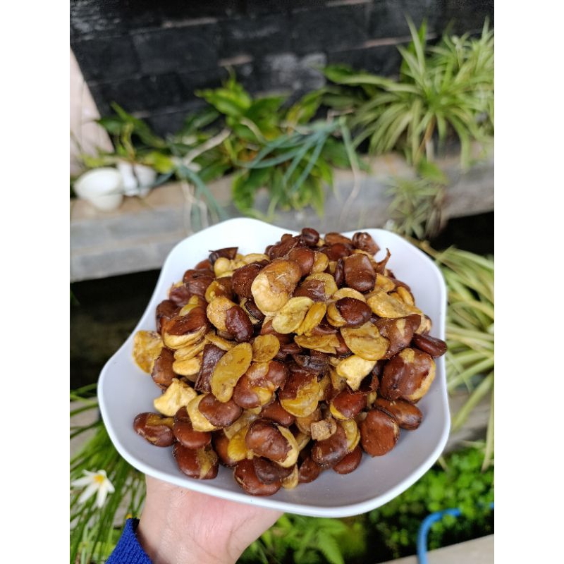 

Kacang Koro Kulit Asin Gurih