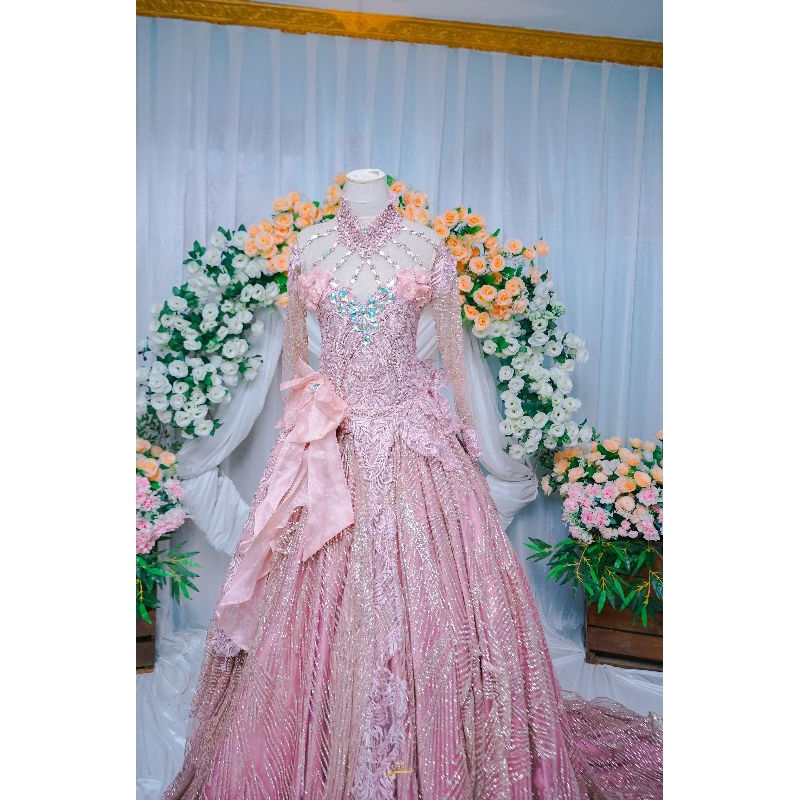 gaun pengantin preloved warna rosegold