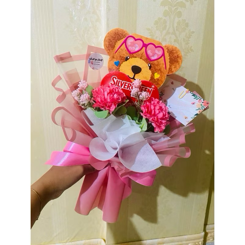 

Buket coklat beruang silverqueen