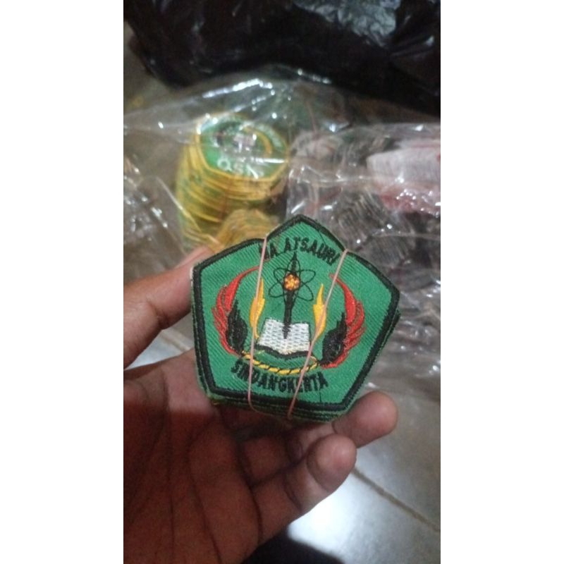 LOGO BORDIR buat di Tempel di Seragam