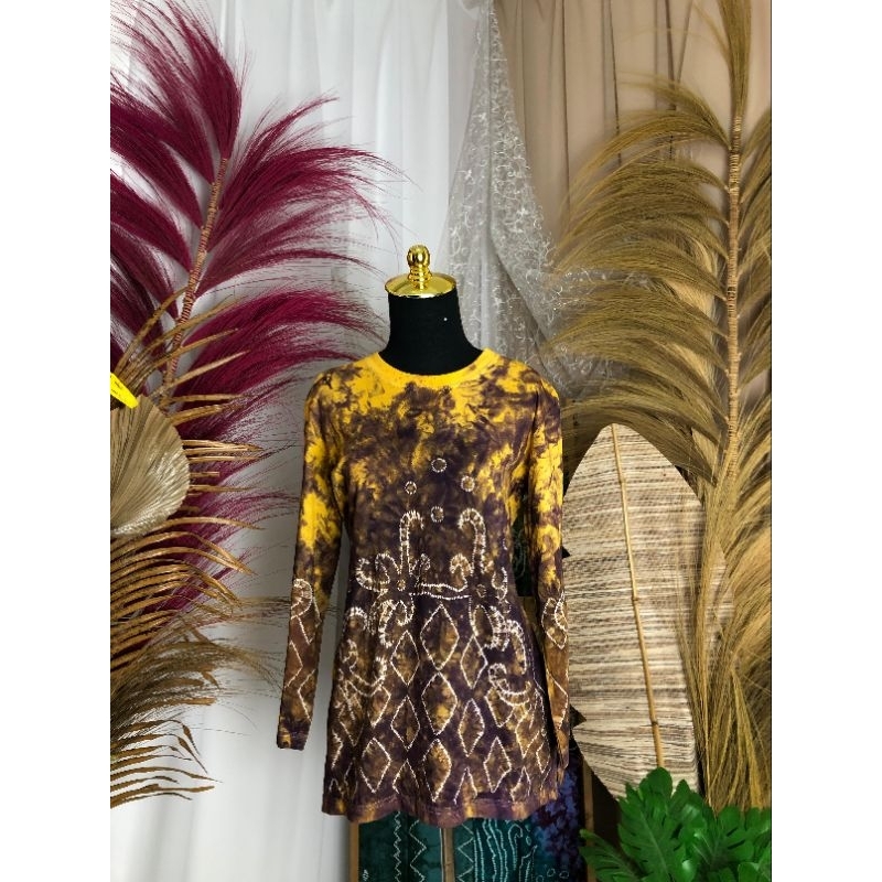 kaos sasirangan tunik belah ukuran M
