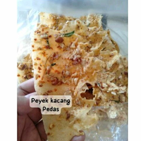 

REMPEYEK KACANG PEDAS 500gr