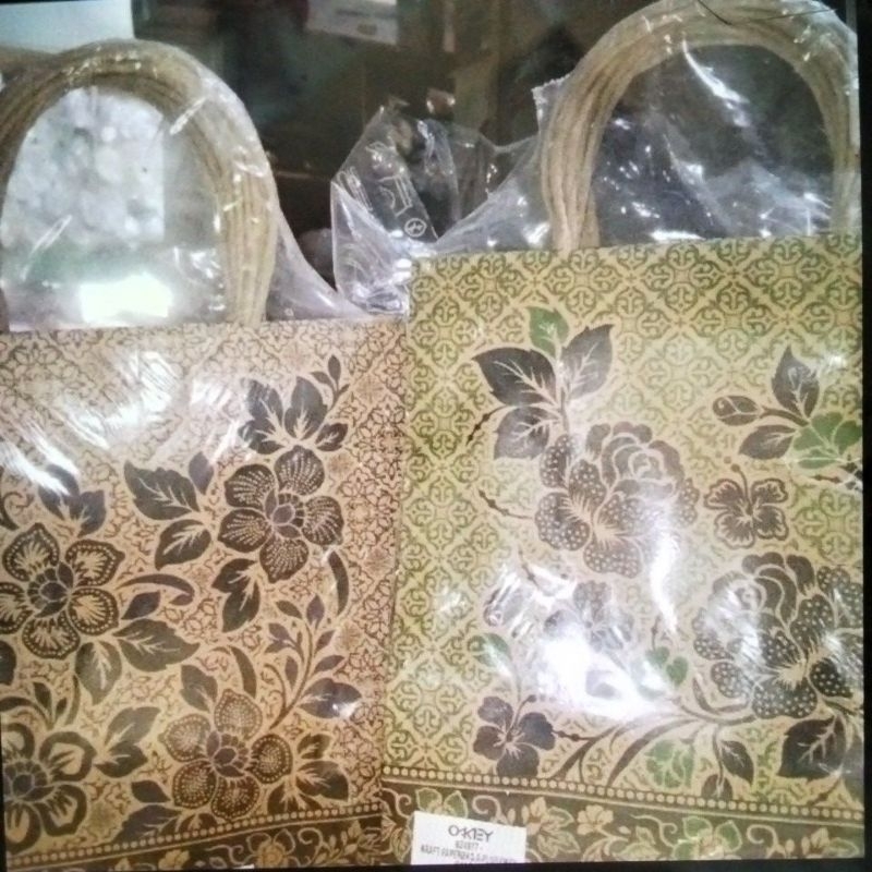 

PAPERBAG OKEY MOTIF DAN COKLAT POLOS