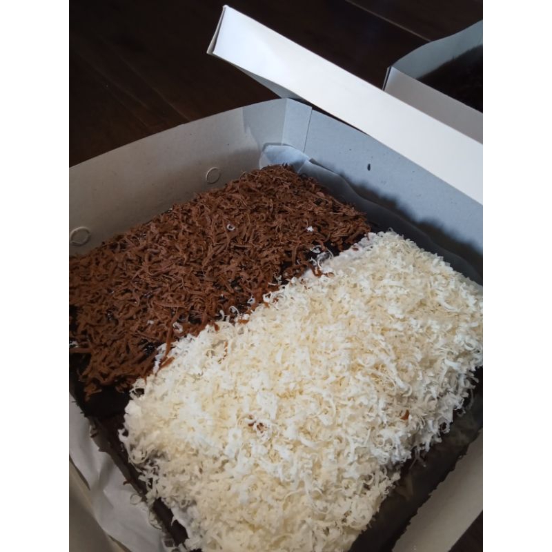 

Black forest toping keju krebo & coklat serut