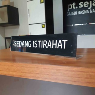 

Akrilik Meja, Akrilik Lipat, Akrilik Sedang Istirahat, Akrilik Meja Kantor Kekinian