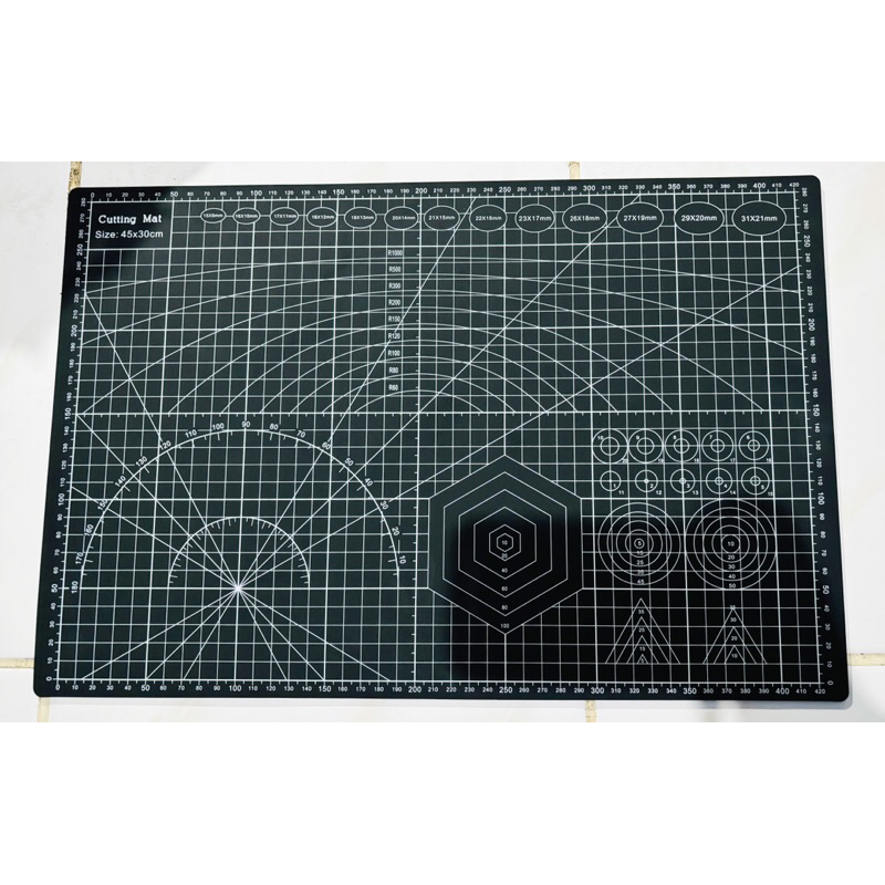 

Alas Potong Kertas Cutting Mat Ukuran A3 Background Foto Garis Double Side Self Healing untuk Potong Kertas HVS Art Paper Art Board Silky Doff Kartu Nama Name Card Cutter