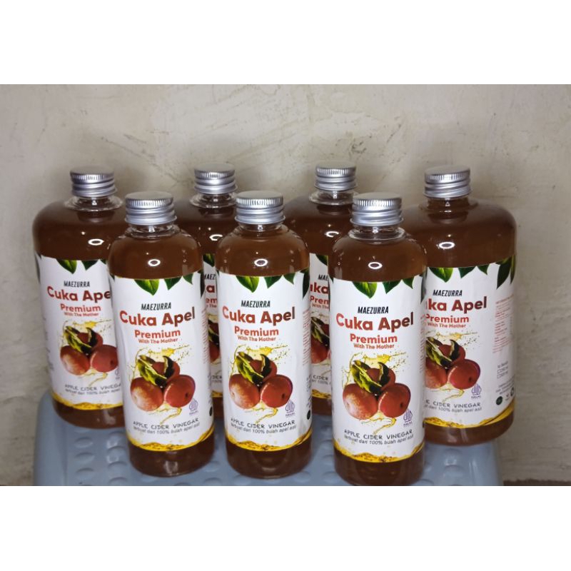 

Cuka Apel with Mother Maezurra