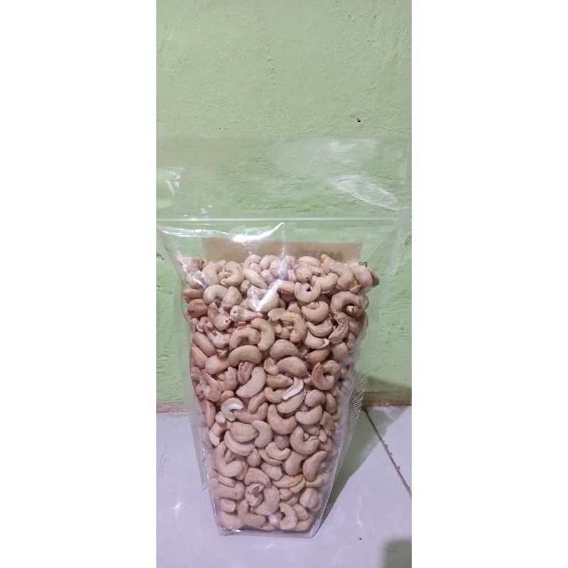 

Kacang Mede Mentah Super Asli Wonogiri