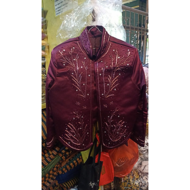 Beskap Manten solo Burgundy