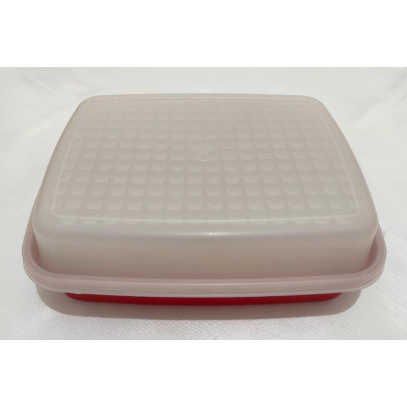 Tupperware Junior Season Serve Red / Sausage Keeper / Wadah Sosis Daging Merah 1,2 L