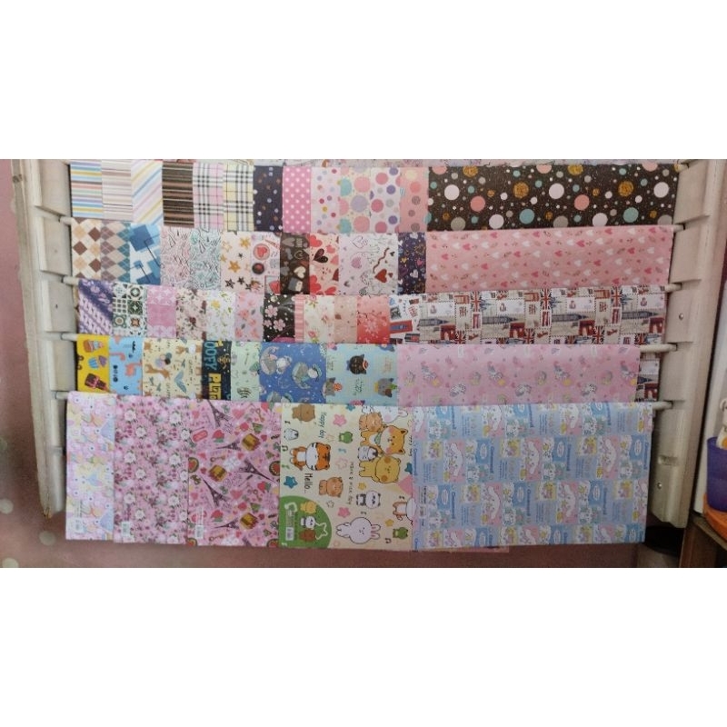 

Kertas Kado Kecil